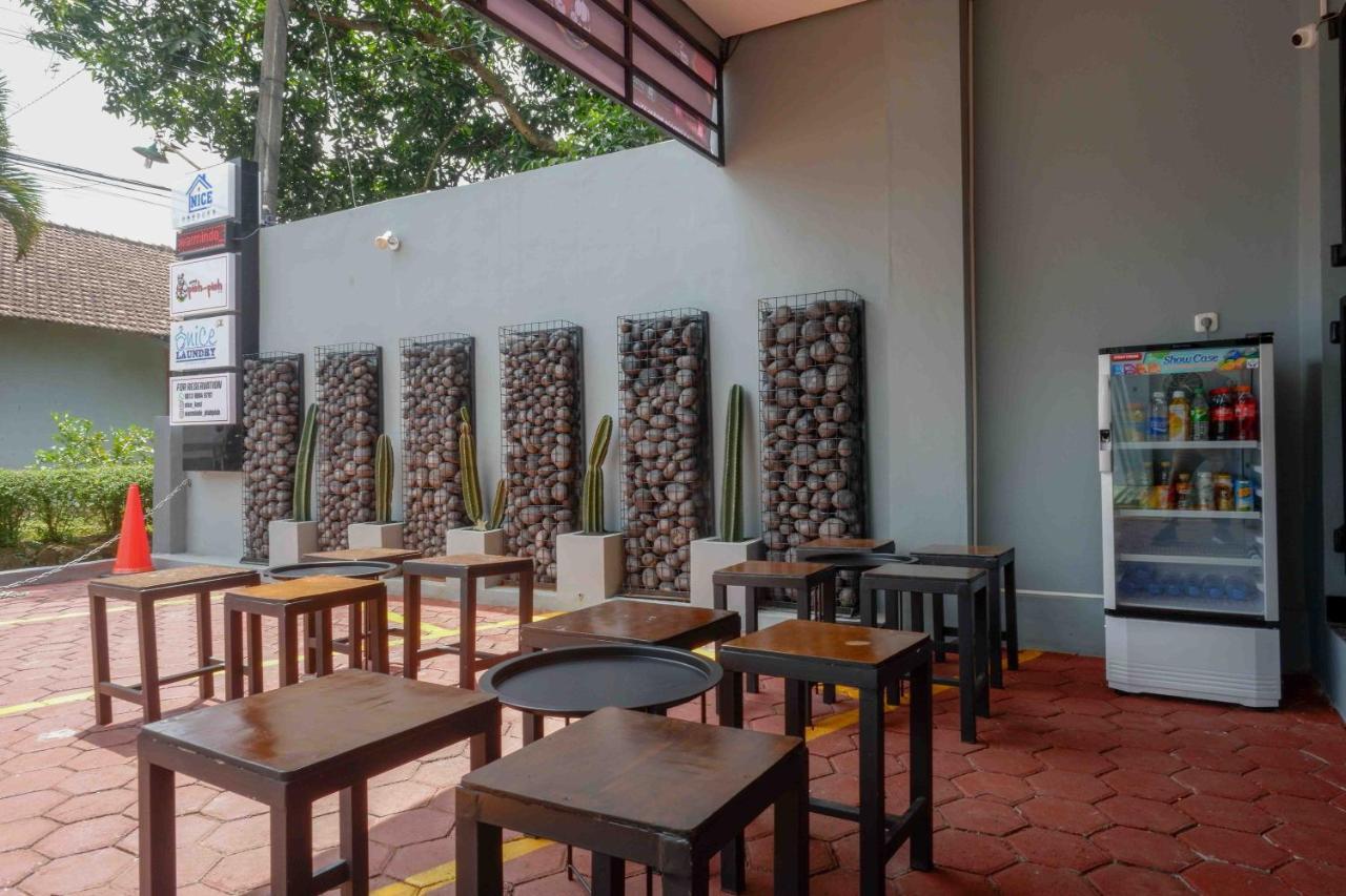Reddoorz Plus Near Patung Kuda Undip Jatingaleh Zewnętrze zdjęcie