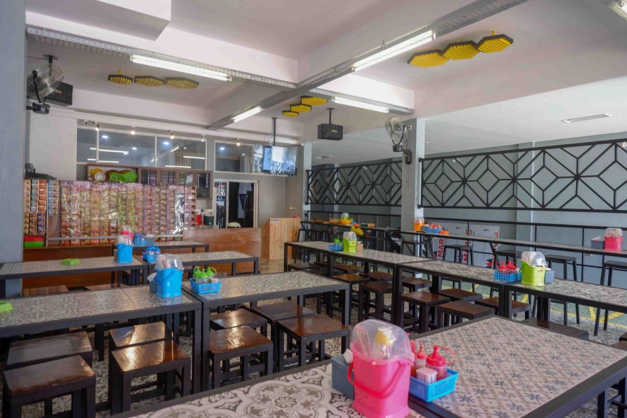 Reddoorz Plus Near Patung Kuda Undip Jatingaleh Zewnętrze zdjęcie