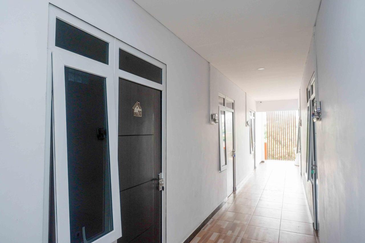 Reddoorz Plus Near Patung Kuda Undip Jatingaleh Zewnętrze zdjęcie