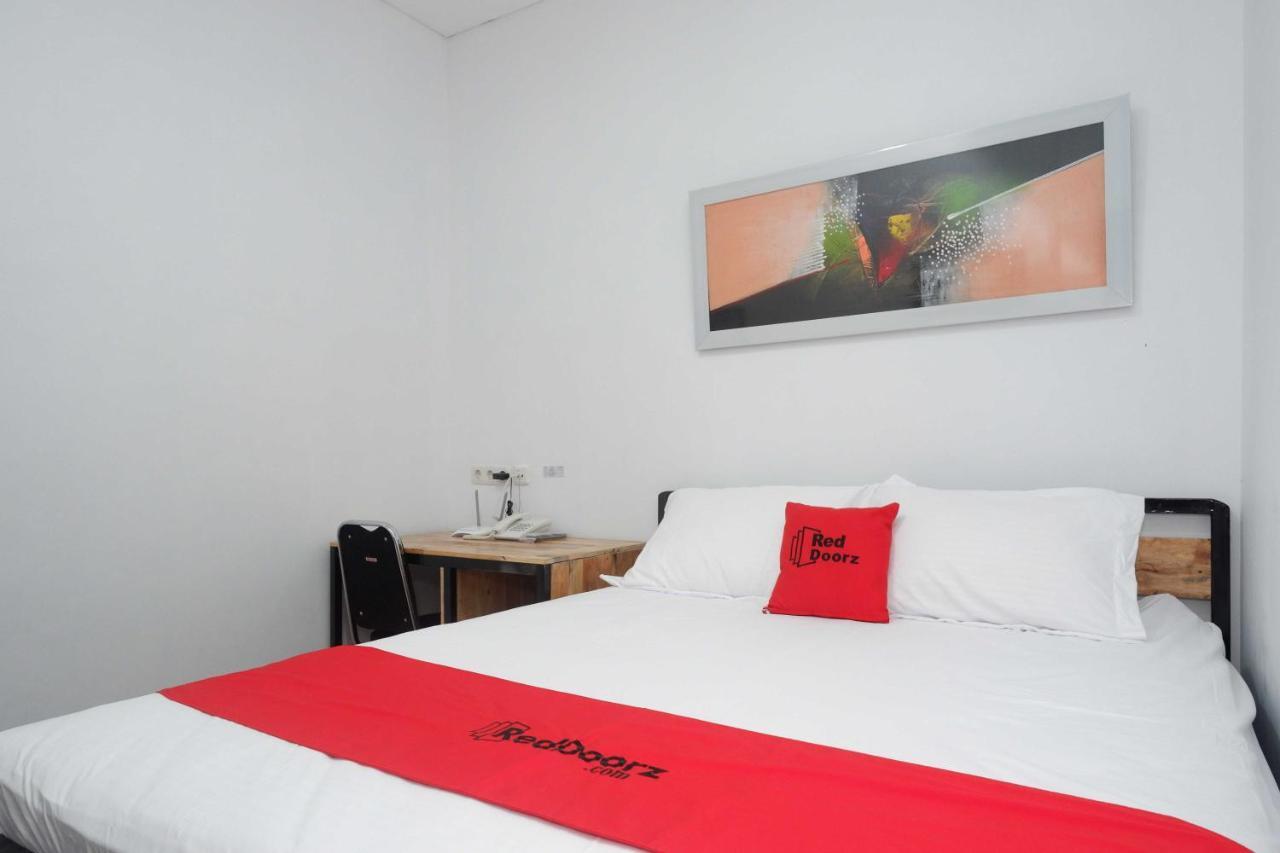Reddoorz Plus Near Patung Kuda Undip Jatingaleh Zewnętrze zdjęcie