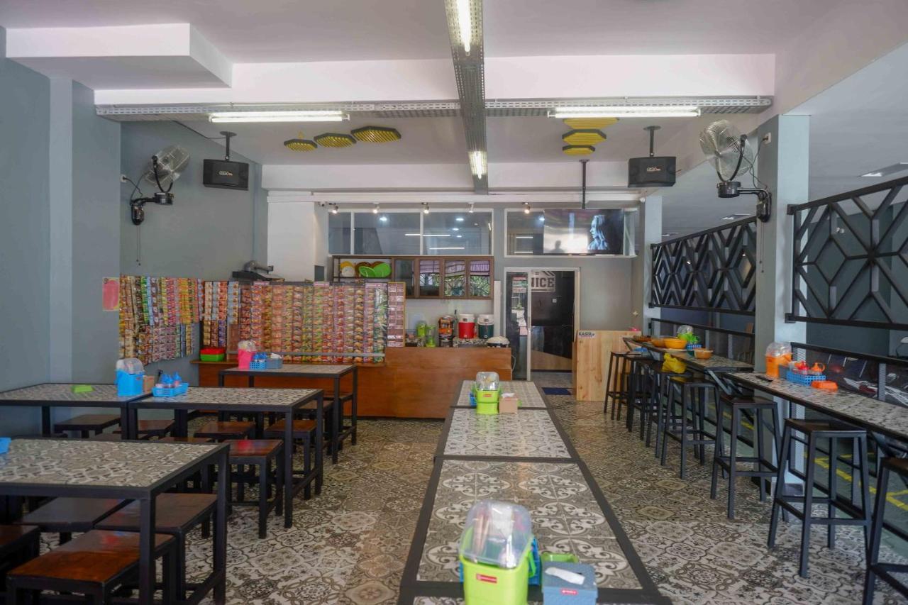 Reddoorz Plus Near Patung Kuda Undip Jatingaleh Zewnętrze zdjęcie